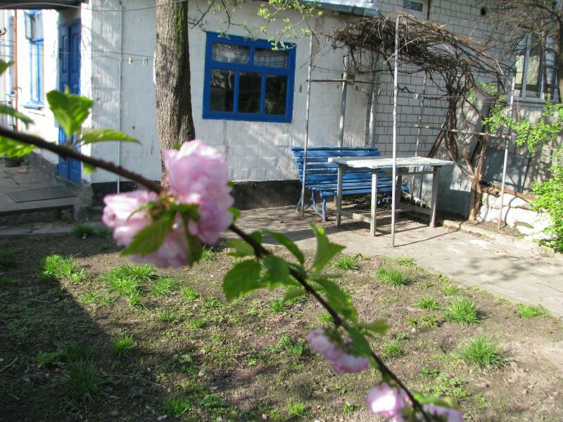 Киев, Карпатская ул., 36/18