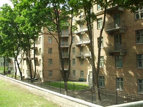 Киев, Нестеровский пер., 4