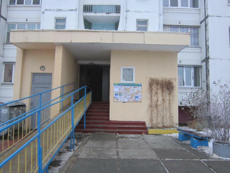 Киев, Ревуцкого ул., 23