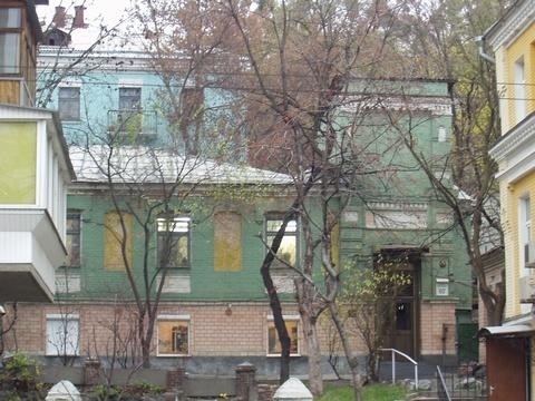 Київ, Саксаганського вул., 60Б