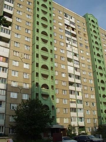 Київ, Райдужна вул., 57