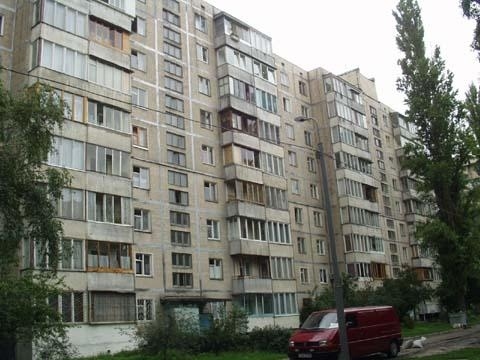 Київ, Раїси Окіпної вул., 7А