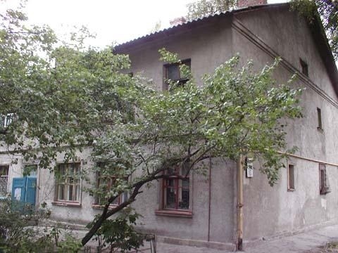 Київ, Петропавлівська вул., 40А