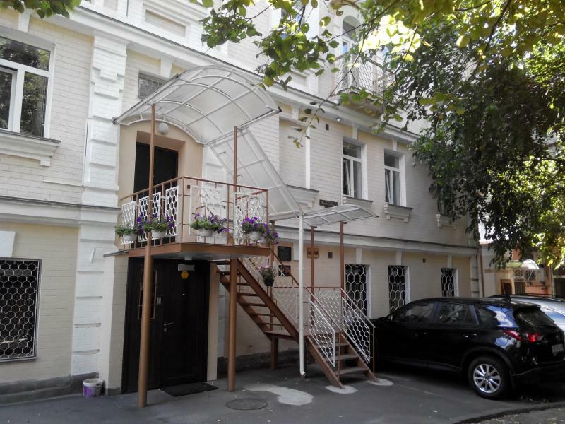 Киев, Ярославская ул., 28Б