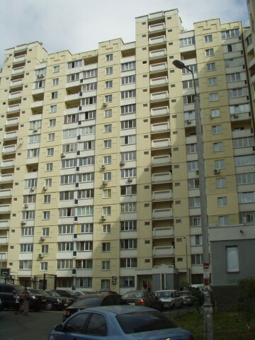 Киев, Эрнста ул., 12