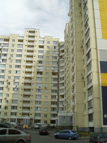 Киев, Эрнста ул., 12