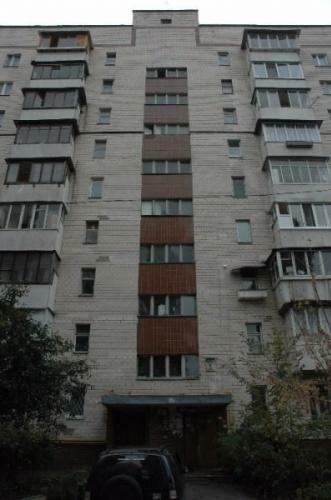 Київ, Івашкевича вул., 8А