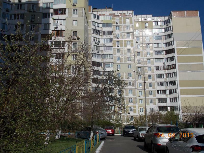 Продаж 4-кімнатної квартири 105 м², Прирічна вул., 37