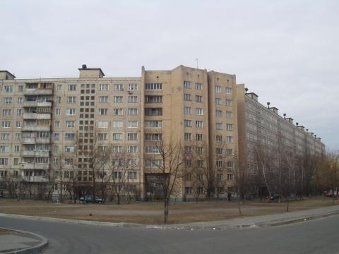 Киев, Приречная ул., 5