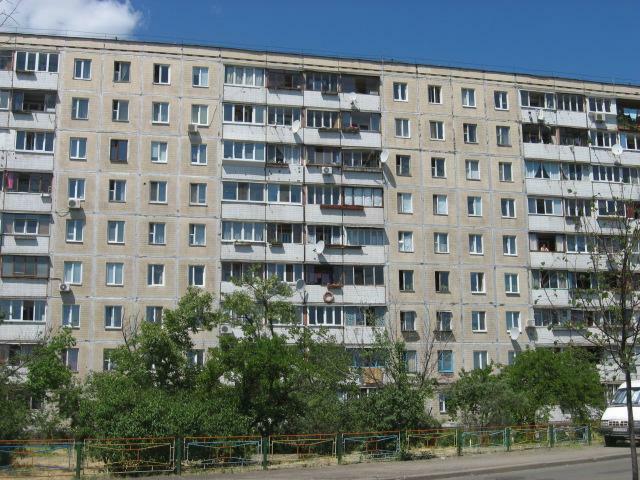 Киев, Приречная ул., 19