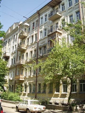 Киев, Станиславского ул., 3