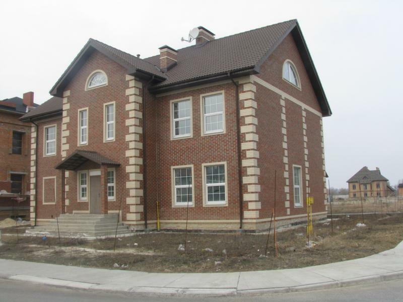 Киев, Столичное шоссе, 17