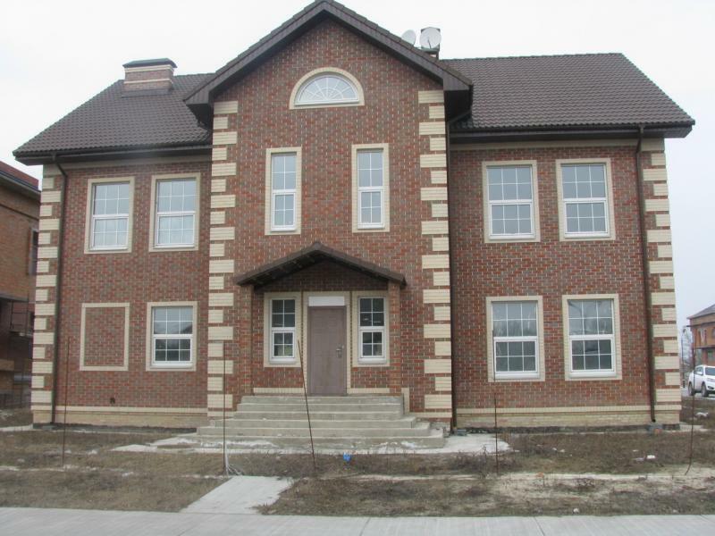 Киев, Столичное шоссе, 17