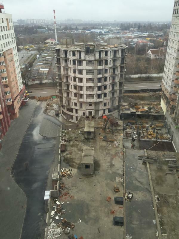 Киев, Эрнста ул., 3Б