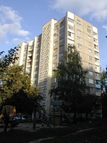 Киев, Якуба Коласа ул., 8В