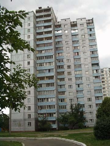 Київ, Феодосійська вул., 10