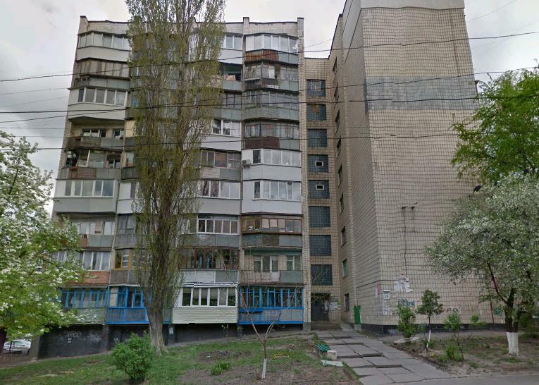 Київ, Ушинського вул., 25