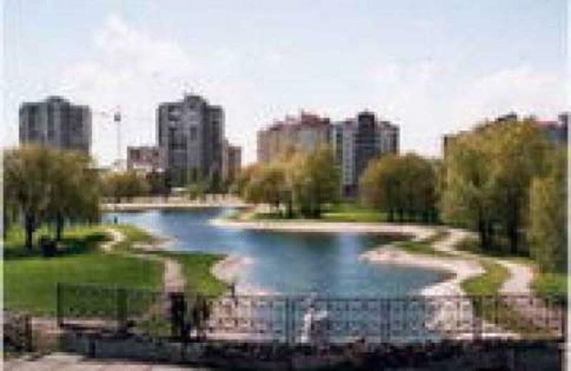 Київська обл., Броварський район, м. Бровари, Незалежності бул., 2