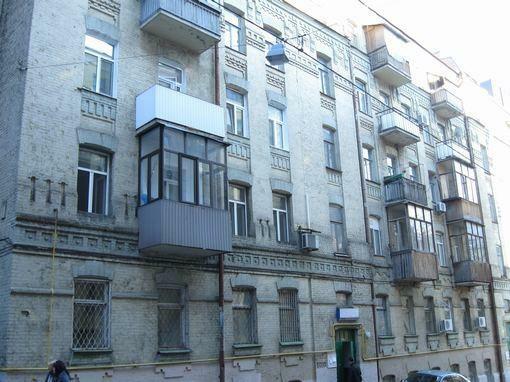 Київ, Чеховський пров., 8