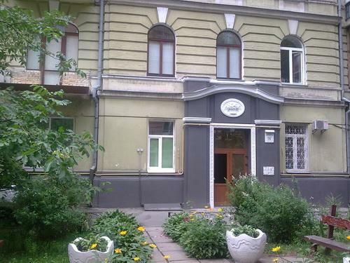 Киев, Шелковичная ул., 16Б