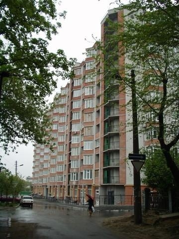 Продаж 2-кімнатної квартири 80 м², Хмельницька вул., 10