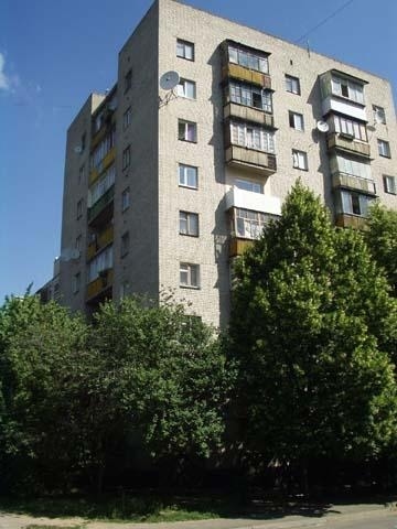 Київ, Остапа Вишні вул., 9