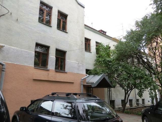 Київ, Обсерваторна вул., 21А