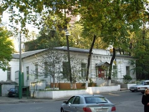 Киев, Обсерваторная ул., 6
