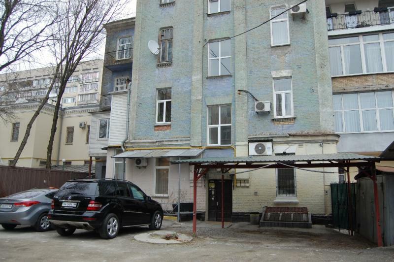 Киев, Обсерваторная ул., 17