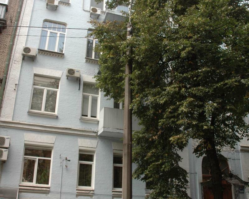 Киев, Обсерваторная ул., 17