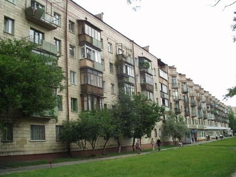 Киев, Харьковское шоссе, 8