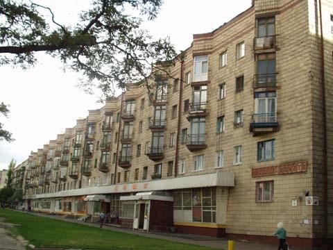 Киев, Харьковское шоссе, 8