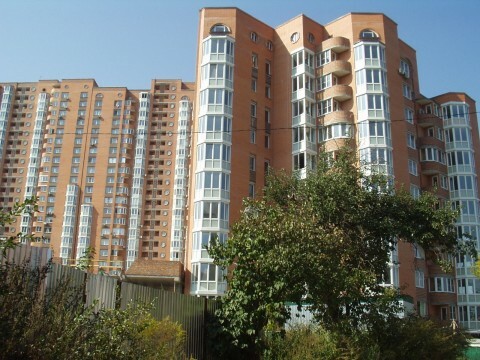 Продаж офісу 140 м², Осіння вул., 33