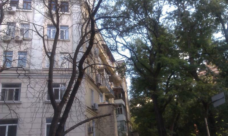 Київ, Обсерваторна вул., 12В