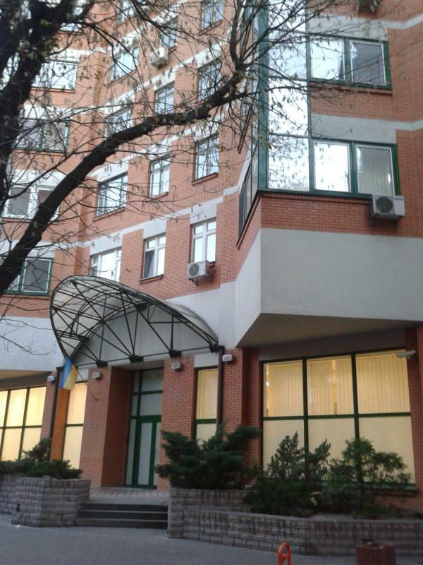 Аренда 4-комнатной квартиры 207.8 м², Лескова ул., 1А