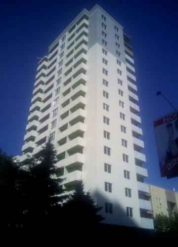 Киев, Лобачевского ул., 15/17