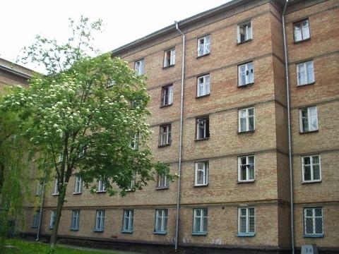 Киев, Ломоносова ул., 63