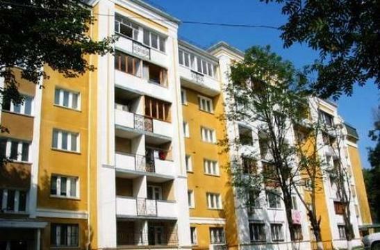 Київ, Ломоносова вул., 35