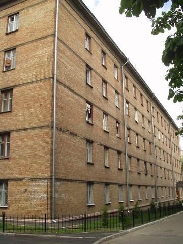 Киев, Ломоносова ул., 67
