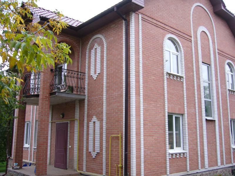 Киев, Лодыгина ул., 17