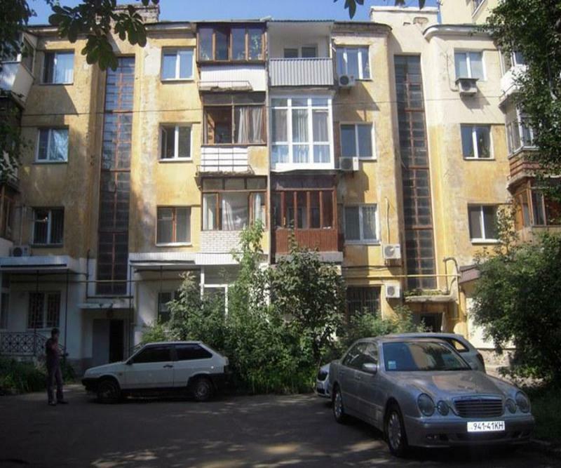 Киев, Лысенко ул., 4