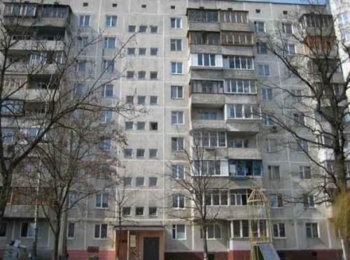 Киев, Львовская ул., 14