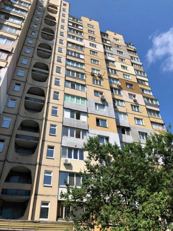 Киев, Харьковское шоссе, 61