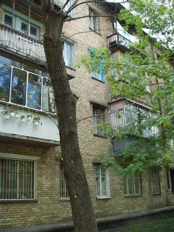 Київ, Юрія Поправки вул., 7