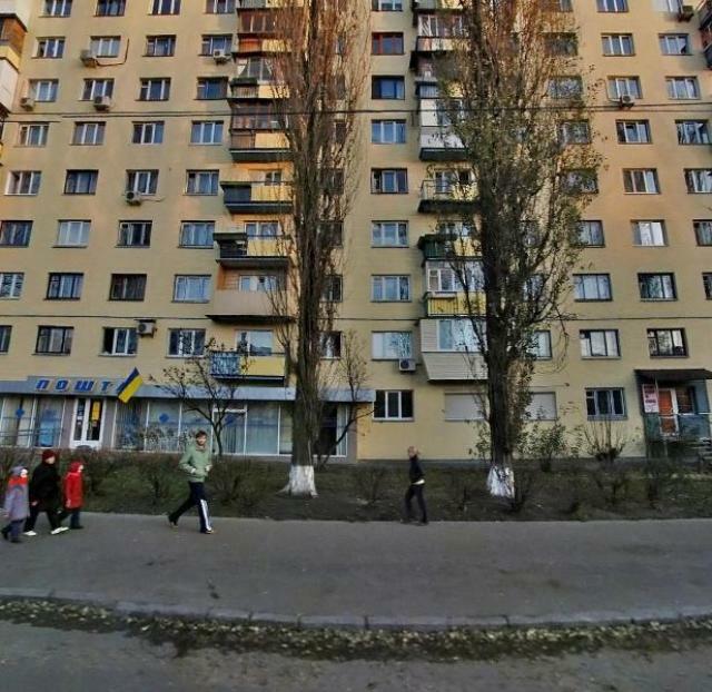 Київ, Лесі Українки бул., 24Б