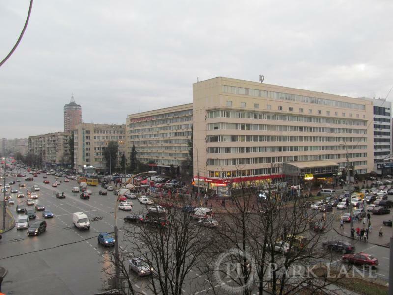 2-комнатная квартира посуточно 57 м², Леси Украинки бул., 19