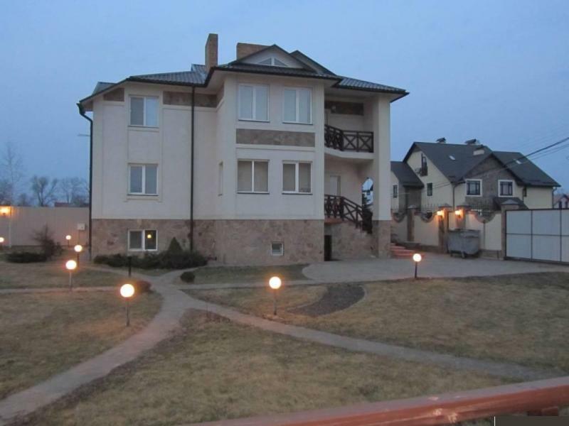 Киев, 3-я Энтузиастов ул., 3