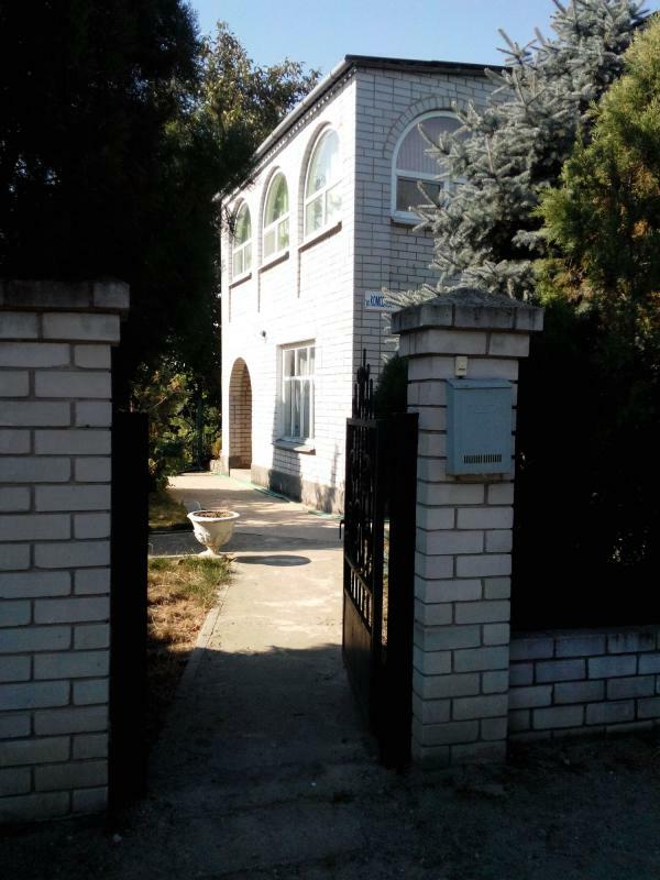 Днепропетровская обл., Днепровский район, пгт Обуховка, Комсомольская ул., 7