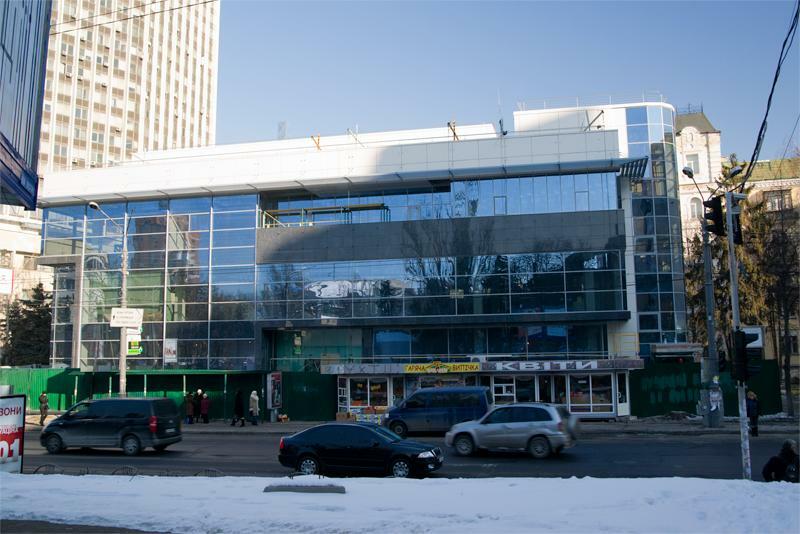 Киев, Львовская пл., 8