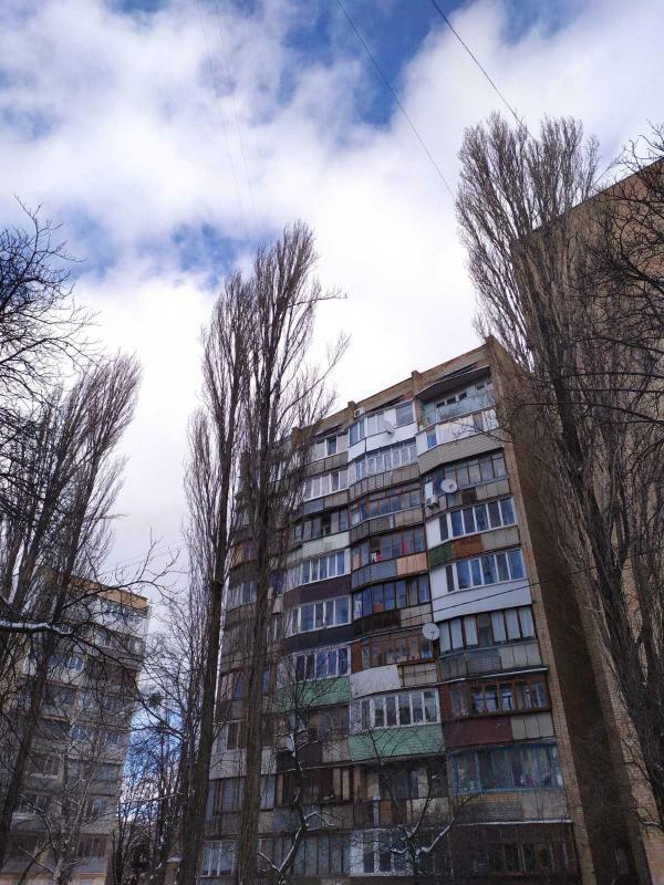 Киев, Мартиросяна ул., 2/6